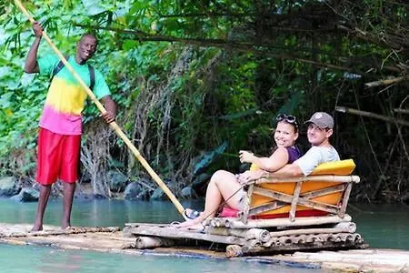 Hospitality Expert Cha3 - Pool Beach Hip-Strip Montego Bay 0*,